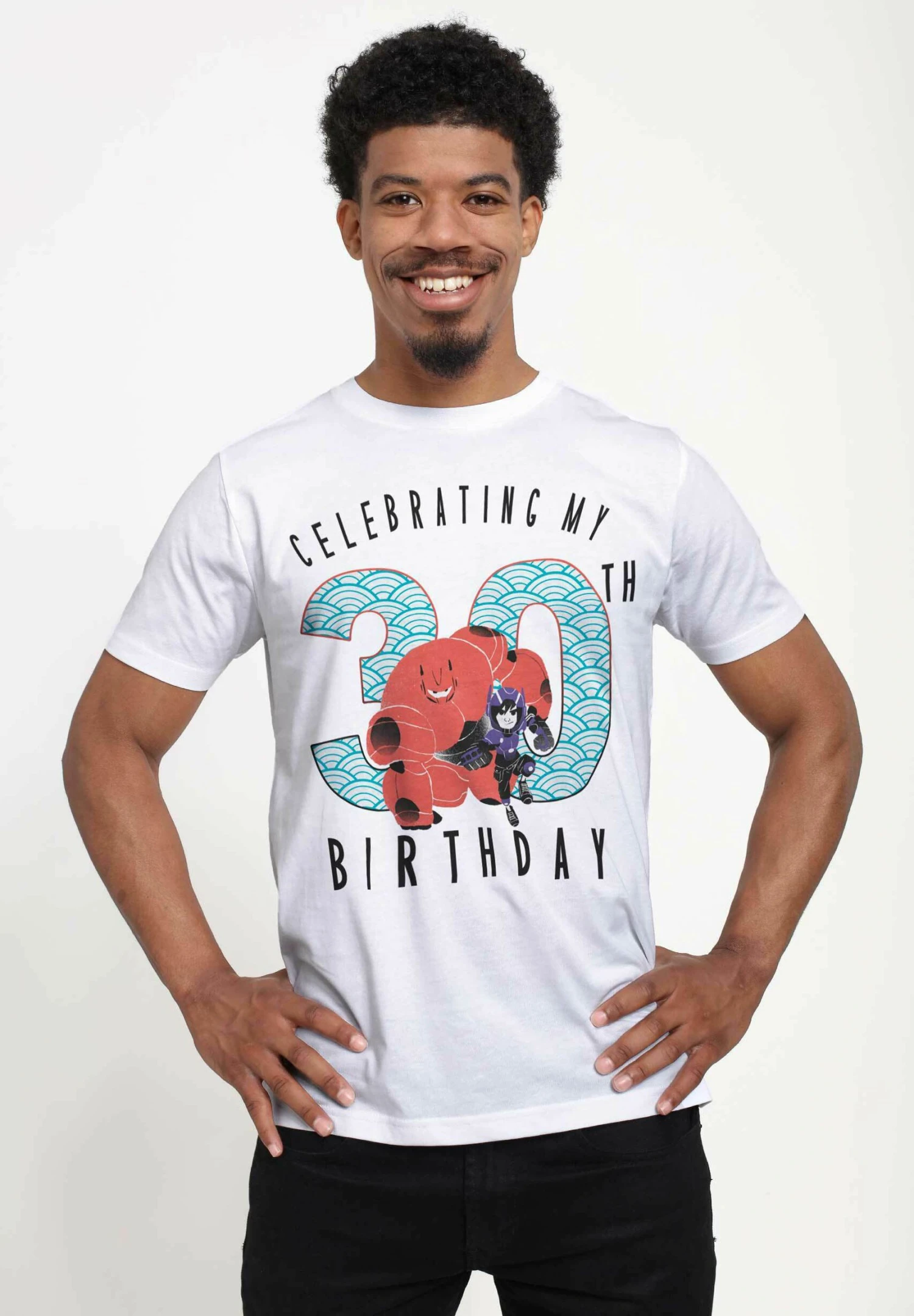 Disney Big Hero 6 Movie Baymax 30 Years UnisexT-Shirt Con StampaWhite Uomo T-shirt E Polo H3A2100GW-A11 1 Disney Big Hero 6 Movie Baymax 30 Years UnisexT-Shirt Con StampaWhite Uomo T-shirt E Polo H3A2100GW-A11