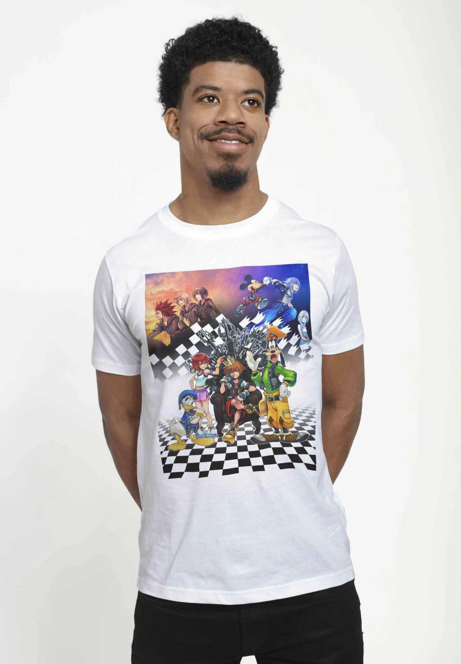 Disney Kingdom Hearts Group Checkers UnisexT-Shirt Con StampaWhite Uomo T-shirt E Polo H3A21029I-A11 3 Disney Kingdom Hearts Group Checkers UnisexT-Shirt Con StampaWhite Uomo T-shirt E Polo H3A21029I-A11 - immagine 3
